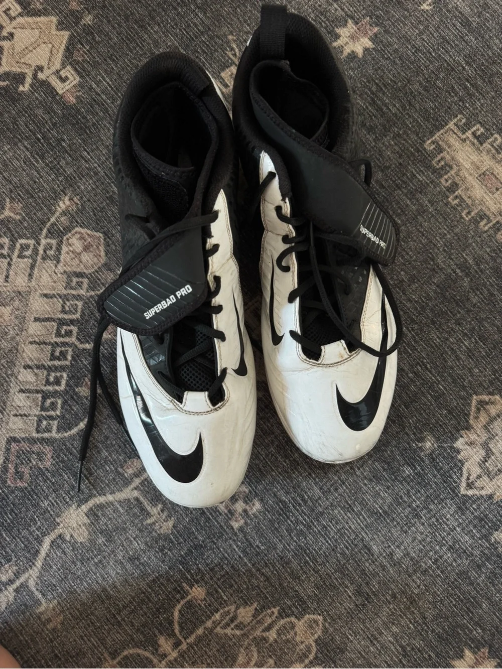 Nike Mens White and Black High-Top Football Cleats
